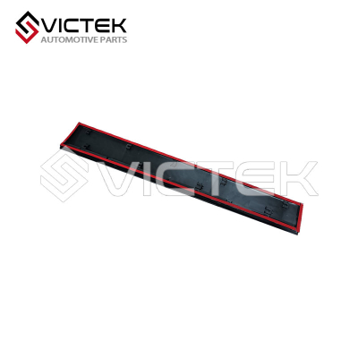 BANDE LATÉRALE DE PORTE AVANT GAUCHE 6581101AA